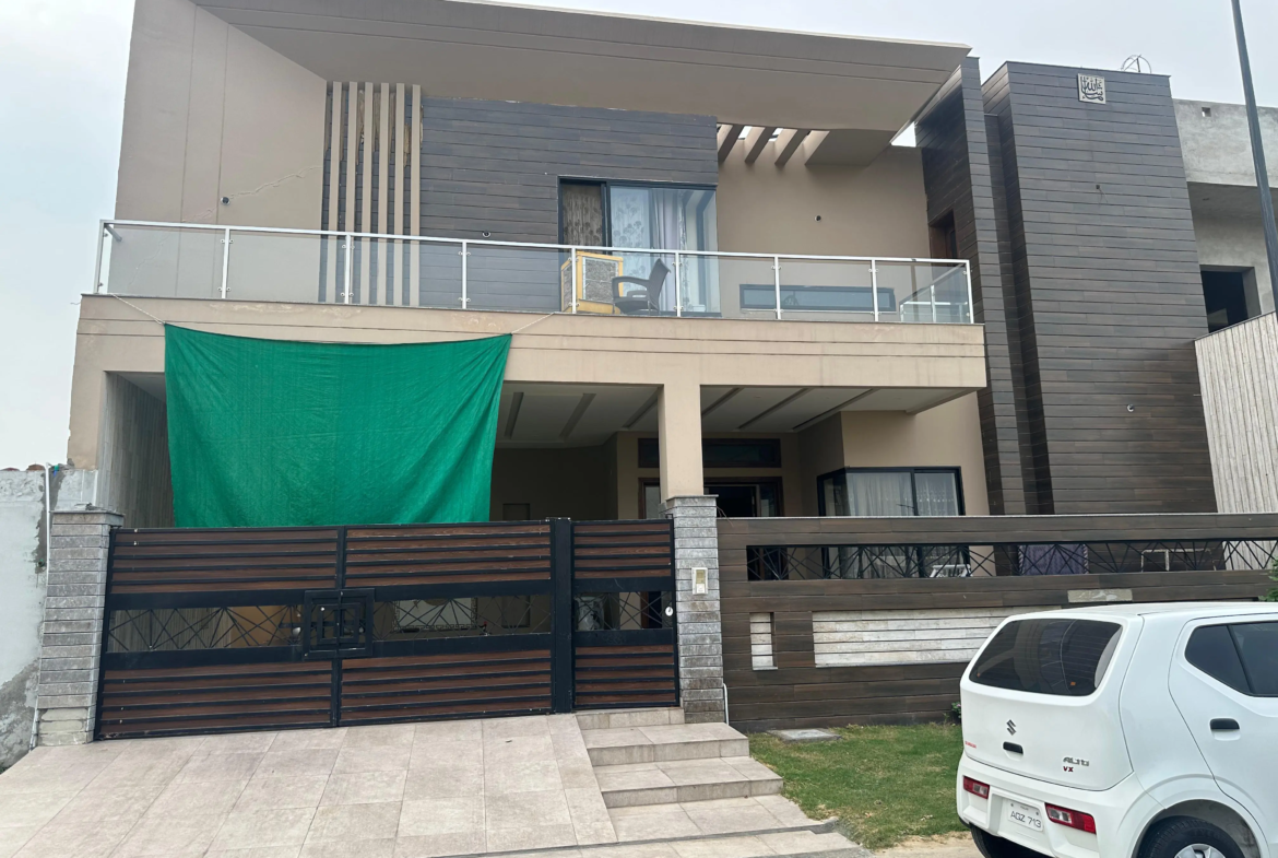 10 Marla House for Sale in Model City 2 Satiana Road Faislabad