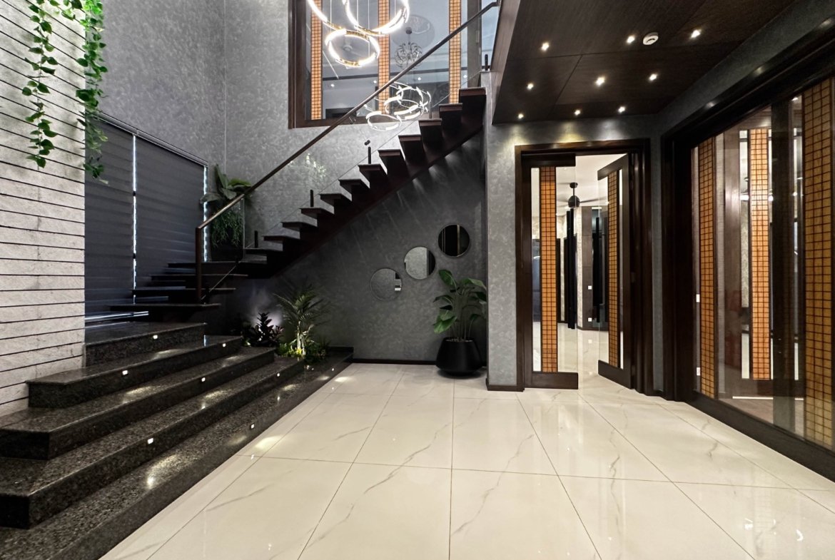 1 Kanal Luxury House For Sale DHA Lahore