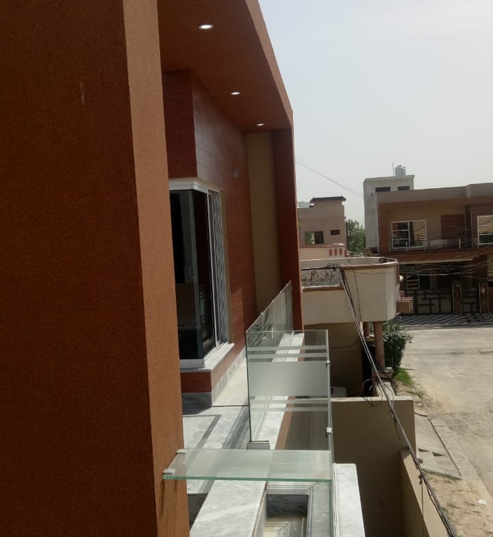 10 Marla Houses for sale in TECH Town (TNT Colony)