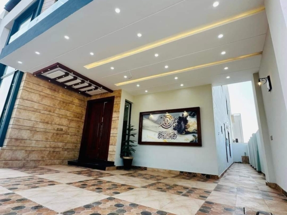 3.5 Marla House for Sale in Lower Canal Road Faisalabad