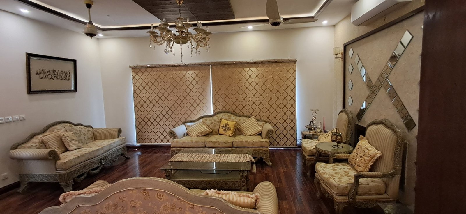 WhatsApp Image 2024-11-06 at 4.50.11 PM (1)