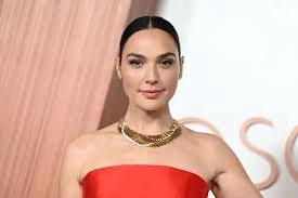 Gal Gadot – The Real-Life Wonder Woman of Strength and Elegance
