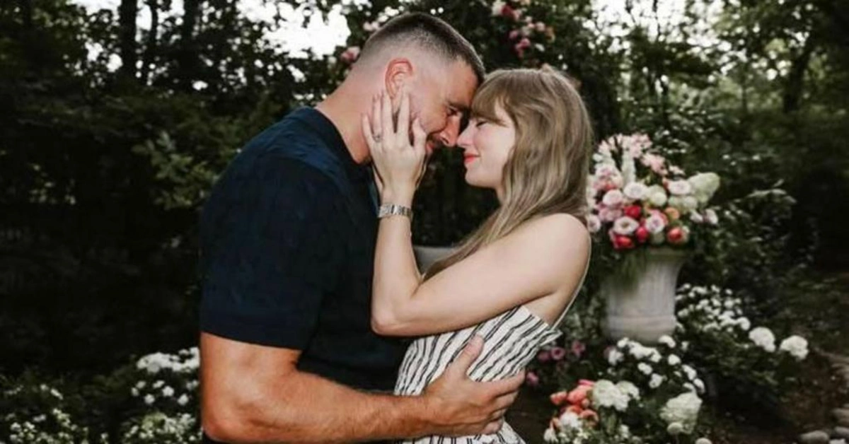 Taylor Swift & Travis Kelce Engagement: Ring & Love Proposal