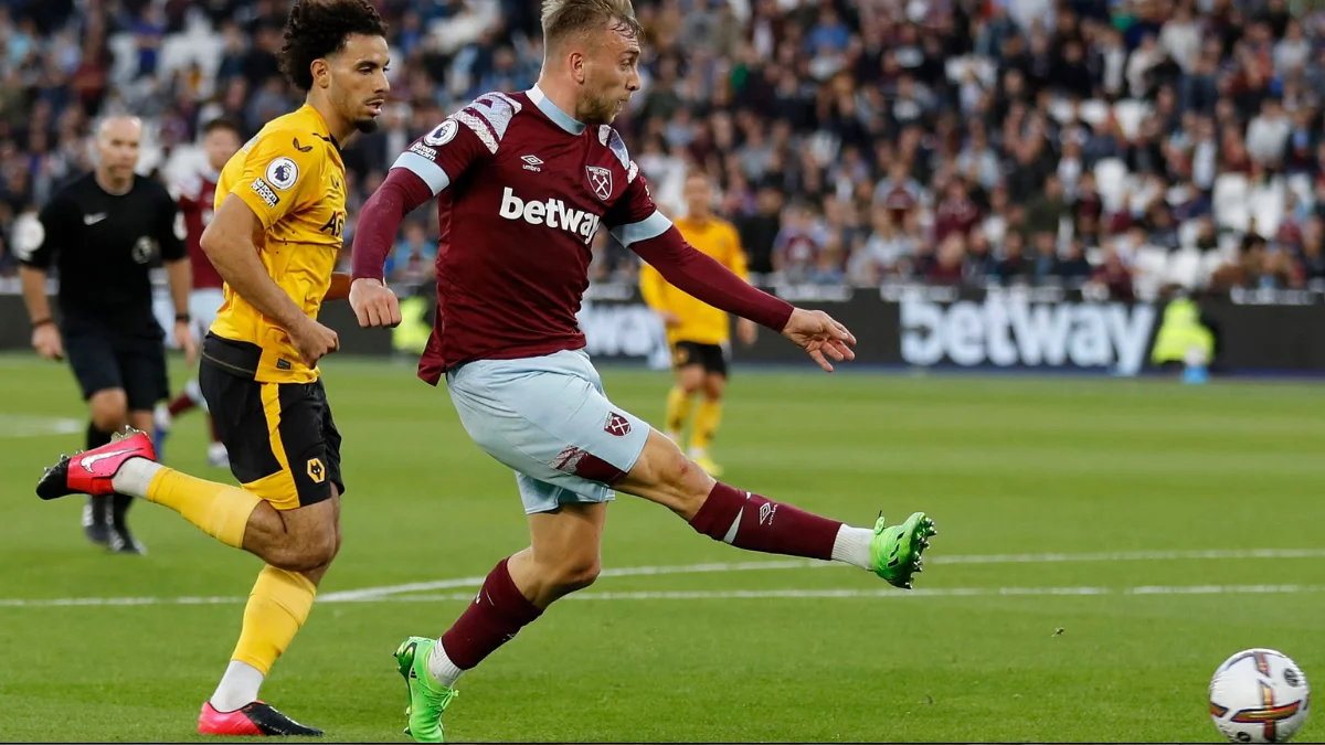 Wolves vs West Ham Premier League clash with intense action as players battle for control during a thrilling football match