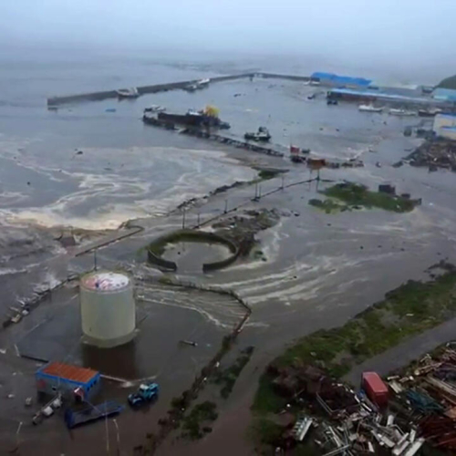 Tsunami Waves Hit Pacific Coasts After Massive Russia Earthquake